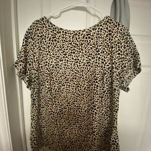 Ava & Viv Animal Print Short Sleeve Top